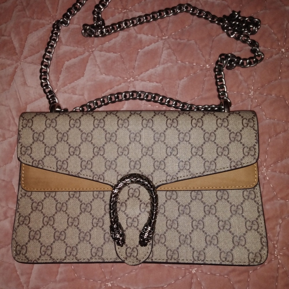 Like new Gucci Dionysus bag